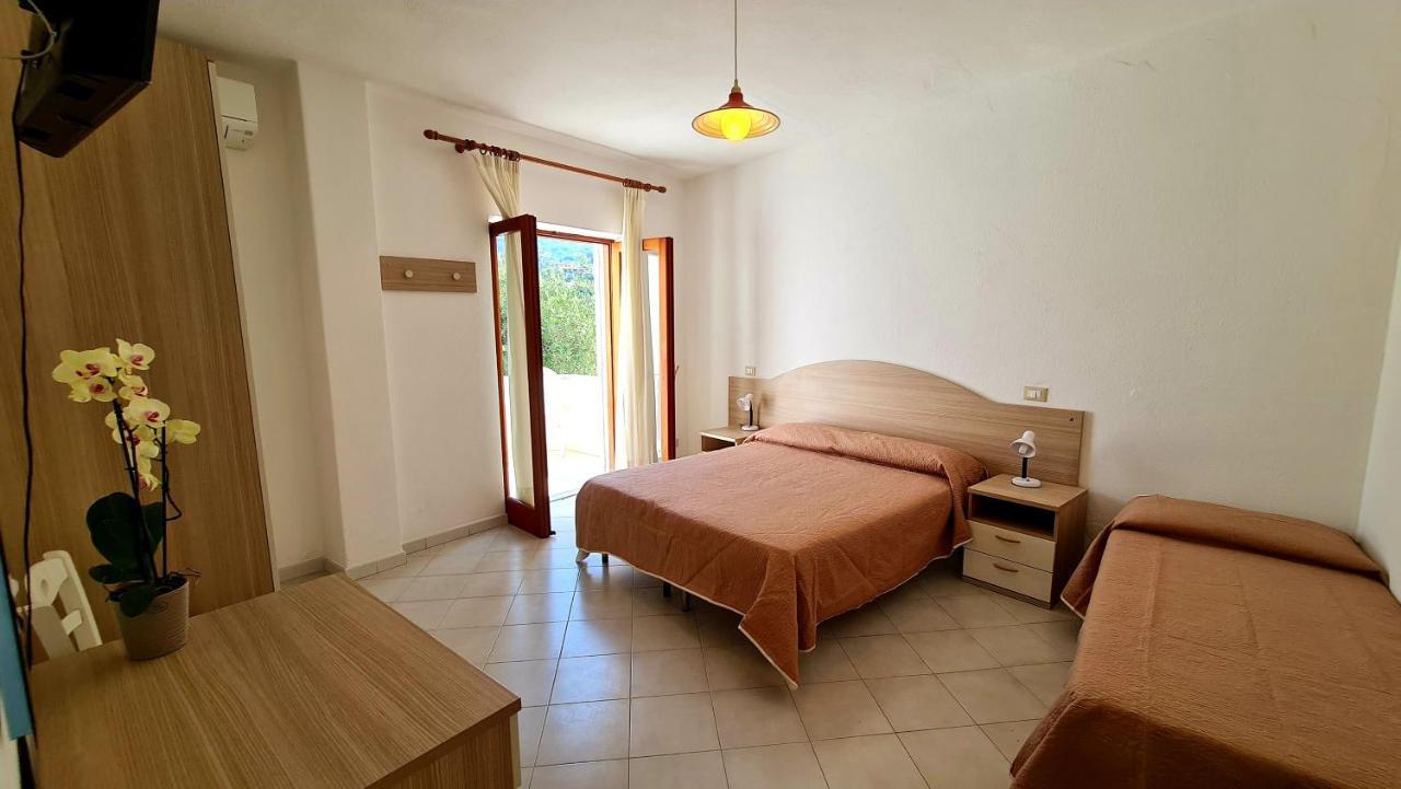 Bed and Breakfast Cocos Park Ischia Forio di Ischia Zimmer foto