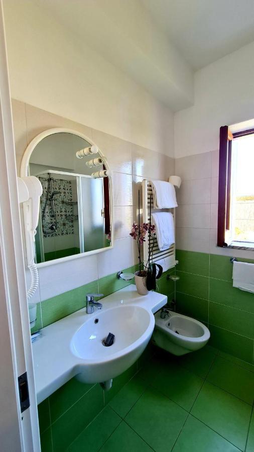 Bed and Breakfast Cocos Park Ischia Forio di Ischia Exterior foto