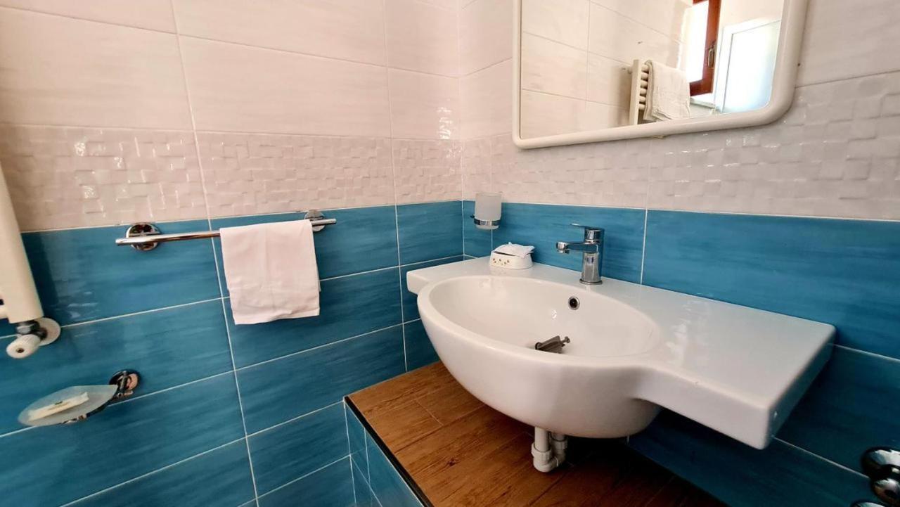 Bed and Breakfast Cocos Park Ischia Forio di Ischia Exterior foto