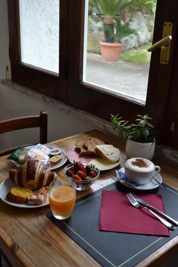 Bed and Breakfast Cocos Park Ischia Forio di Ischia Exterior foto